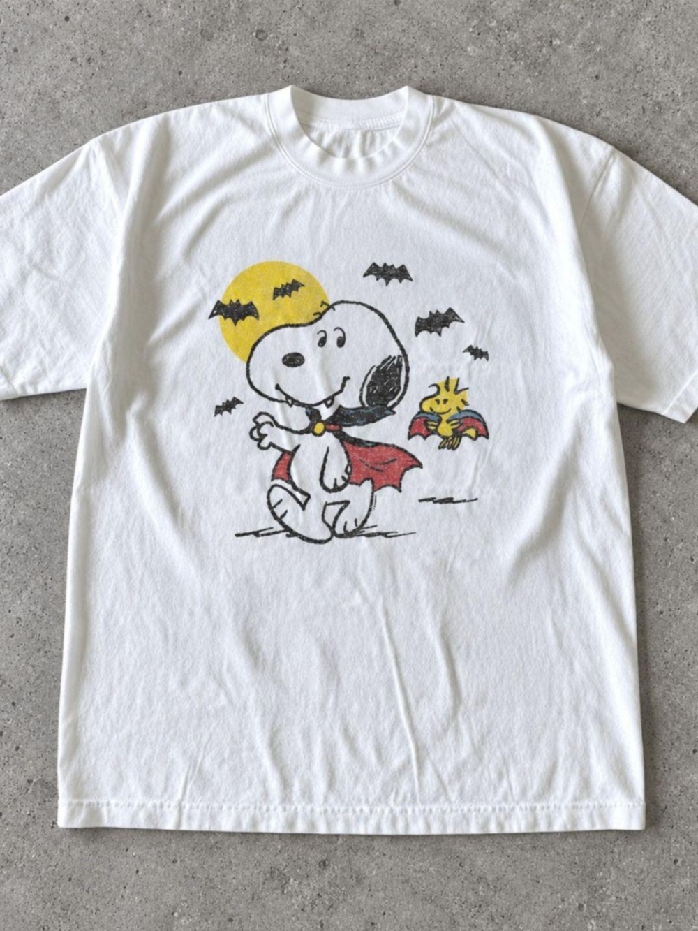 Gildan White Snoopy & Woodstock Halloween Graphic Tee